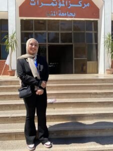 الطالبة حبيبة صلاح