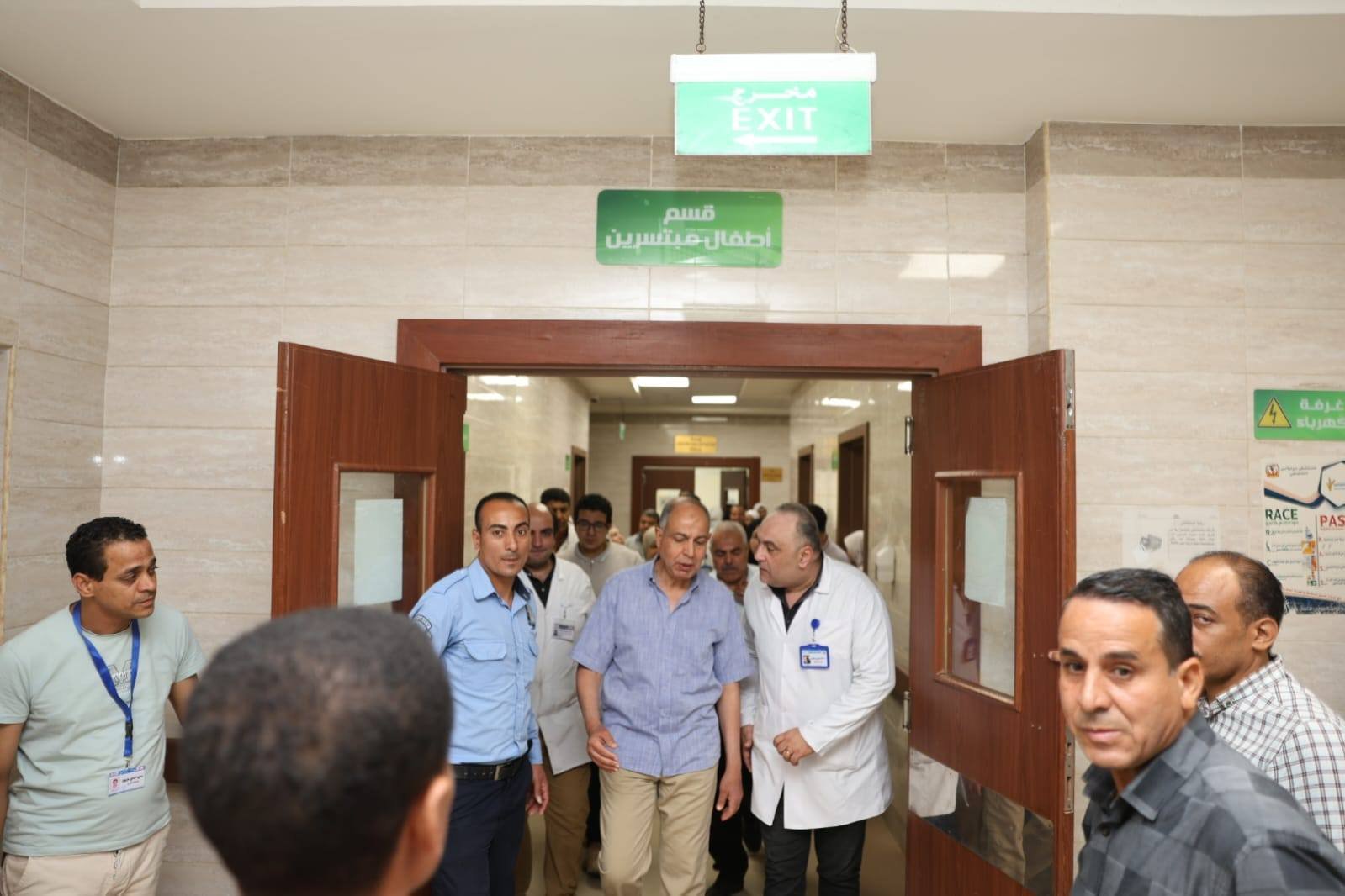 المحافظ يتفقد مستشفي ديرمواس