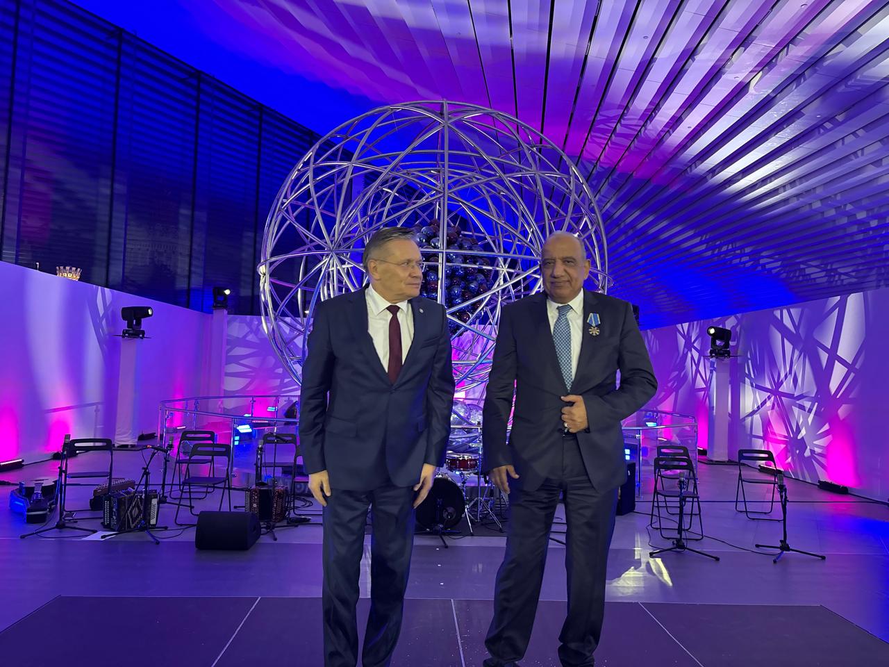 وزير الكهرباء