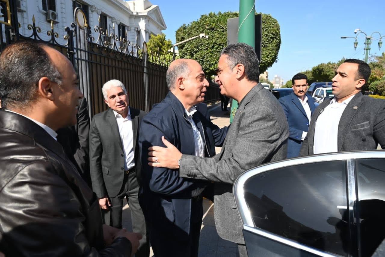 استقبال وزير التموين