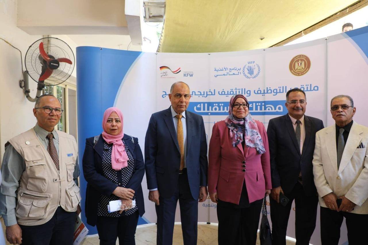 جانب من ملتقي التوظيف