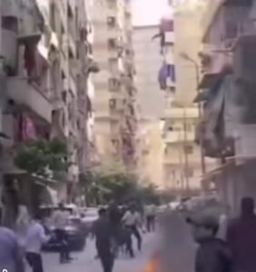 مطالبات بكشف ملابسات مقتل شاب سيدي بشر الإسكندرية.. ووسم "حق شهيد الشهامة" يتصدر صفحات التواصل