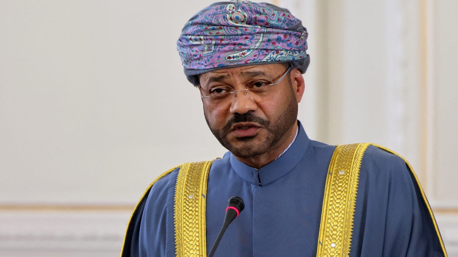 وزير الخارجية العماني
