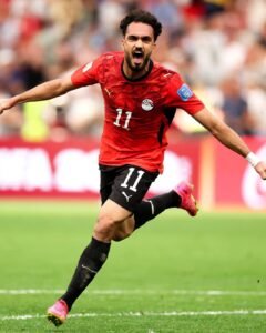 غضب واسع في شوارع الإسكندرية بعد وداع المنتخب.. والأهالي: التحكيم ظلم الفراعنة.. 