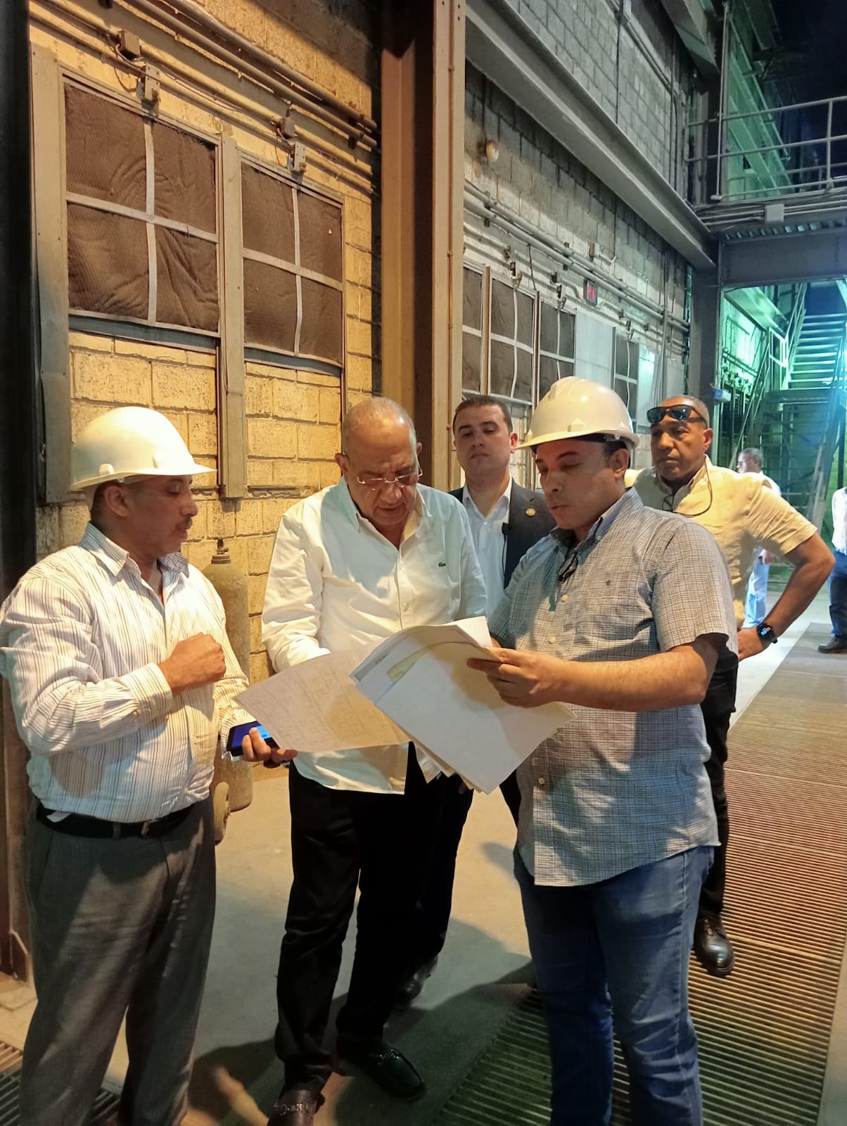 وزير الكهرباء
