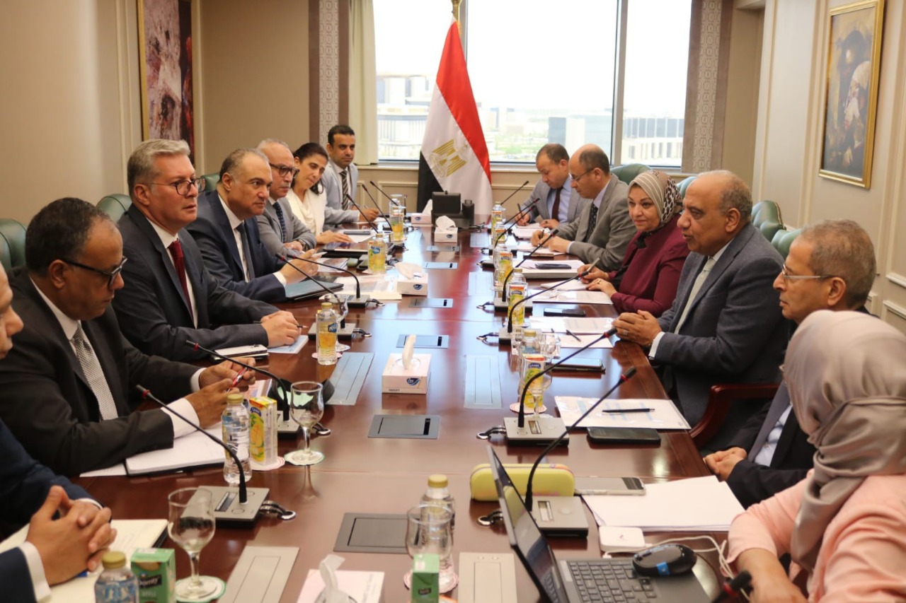 وزيرا الكهرباء والبترول